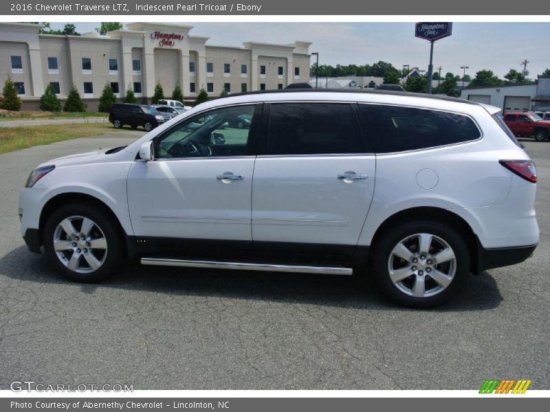 Iridescent Pearl Tricoat / Ebony 2016 Chevrolet Traverse LTZ