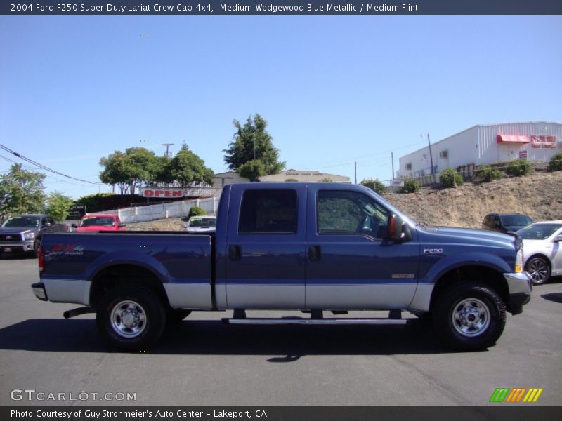 Medium Wedgewood Blue Metallic / Medium Flint 2004 Ford F250 Super Duty Lariat Crew Cab 4x4