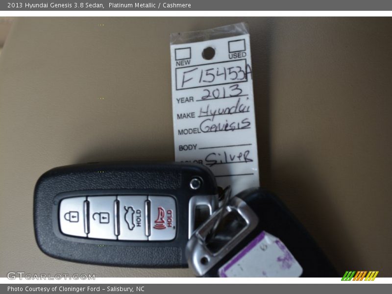 Platinum Metallic / Cashmere 2013 Hyundai Genesis 3.8 Sedan
