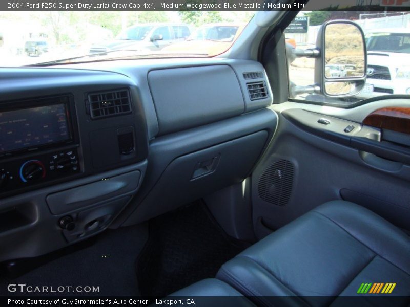 Medium Wedgewood Blue Metallic / Medium Flint 2004 Ford F250 Super Duty Lariat Crew Cab 4x4