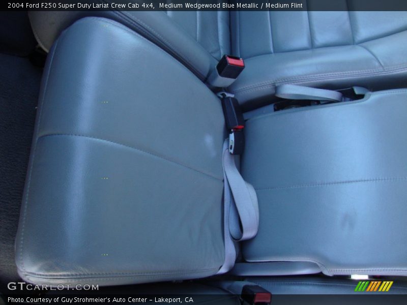 Medium Wedgewood Blue Metallic / Medium Flint 2004 Ford F250 Super Duty Lariat Crew Cab 4x4