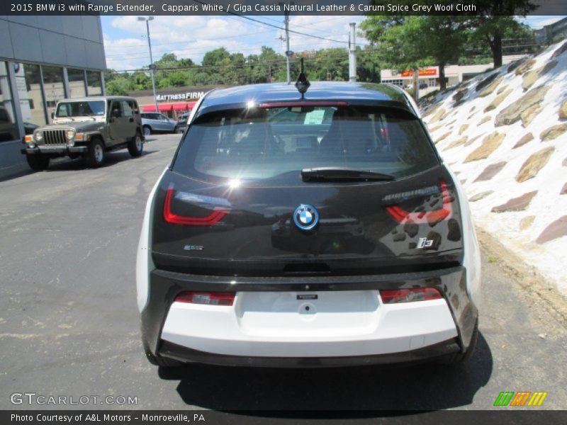 Capparis White / Giga Cassia Natural Leather & Carum Spice Grey Wool Cloth 2015 BMW i3 with Range Extender