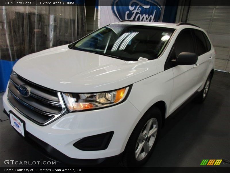 Oxford White / Dune 2015 Ford Edge SE