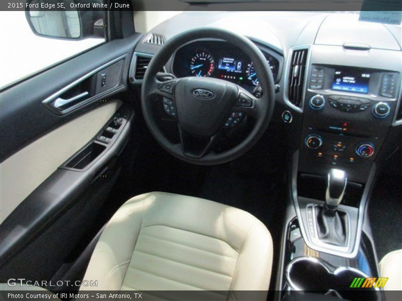 Oxford White / Dune 2015 Ford Edge SE