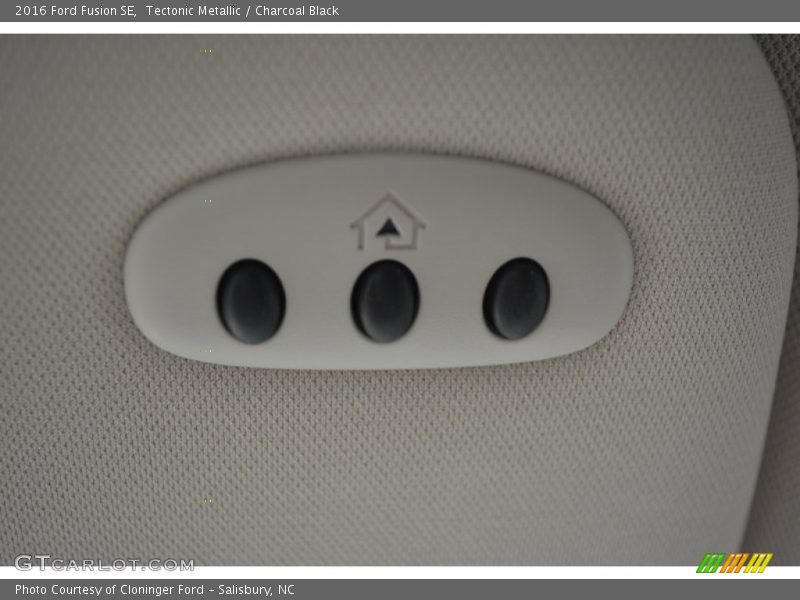 Tectonic Metallic / Charcoal Black 2016 Ford Fusion SE