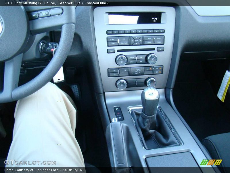 Grabber Blue / Charcoal Black 2010 Ford Mustang GT Coupe
