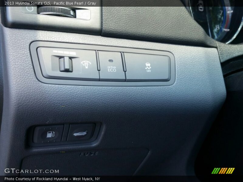 Pacific Blue Pearl / Gray 2013 Hyundai Sonata GLS