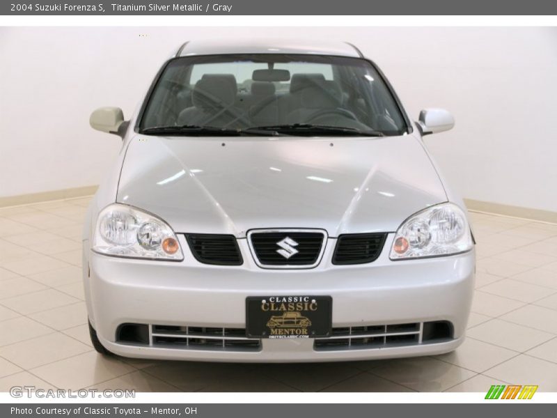 Titanium Silver Metallic / Gray 2004 Suzuki Forenza S