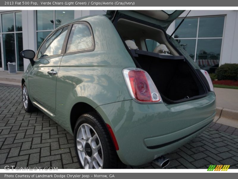 Verde Chiaro (Light Green) / Grigio/Avorio (Gray/Ivory) 2013 Fiat 500 Pop