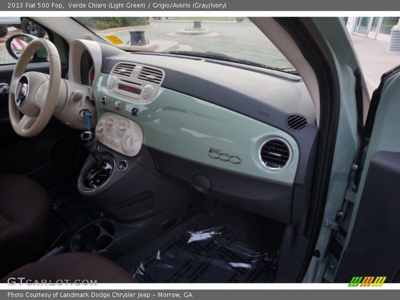 Verde Chiaro (Light Green) / Grigio/Avorio (Gray/Ivory) 2013 Fiat 500 Pop