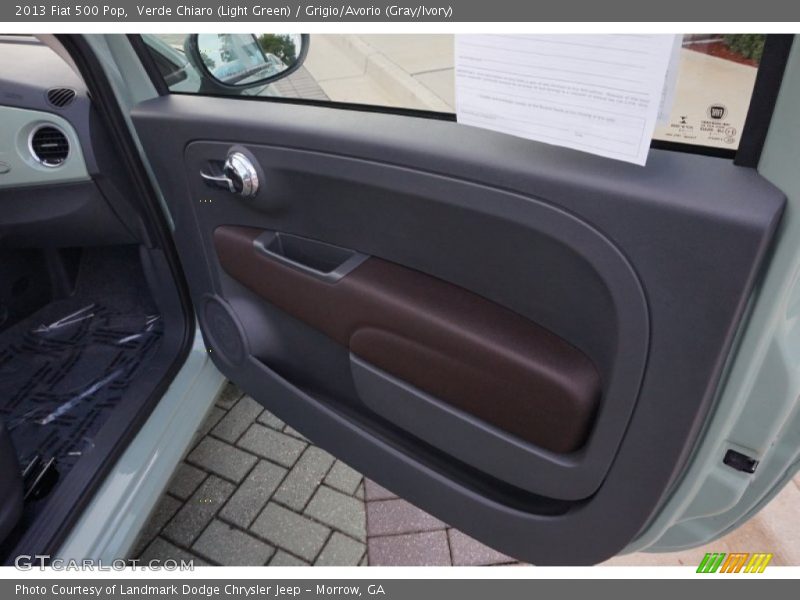 Verde Chiaro (Light Green) / Grigio/Avorio (Gray/Ivory) 2013 Fiat 500 Pop