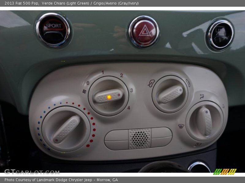Verde Chiaro (Light Green) / Grigio/Avorio (Gray/Ivory) 2013 Fiat 500 Pop