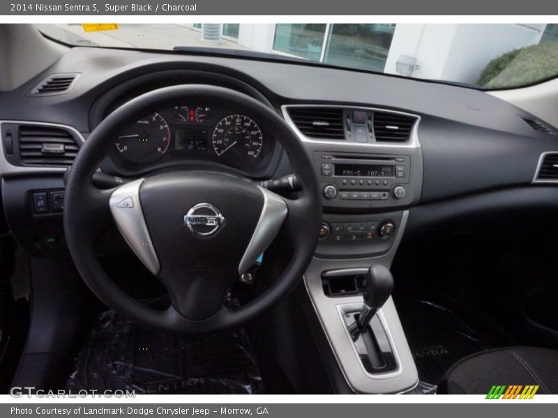 Super Black / Charcoal 2014 Nissan Sentra S