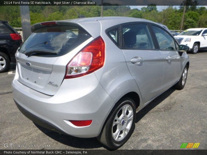 Ingot Silver / Charcoal Black 2014 Ford Fiesta SE Hatchback