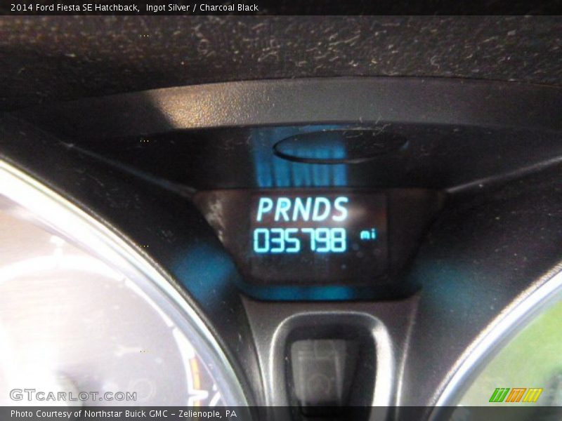 Ingot Silver / Charcoal Black 2014 Ford Fiesta SE Hatchback