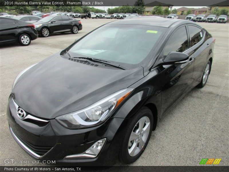 Front 3/4 View of 2016 Elantra Value Edition