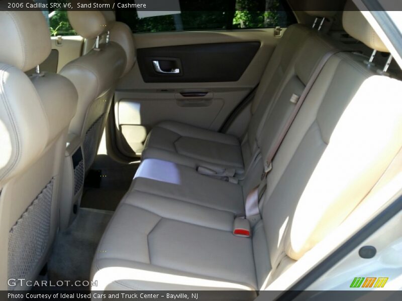 Sand Storm / Cashmere 2006 Cadillac SRX V6