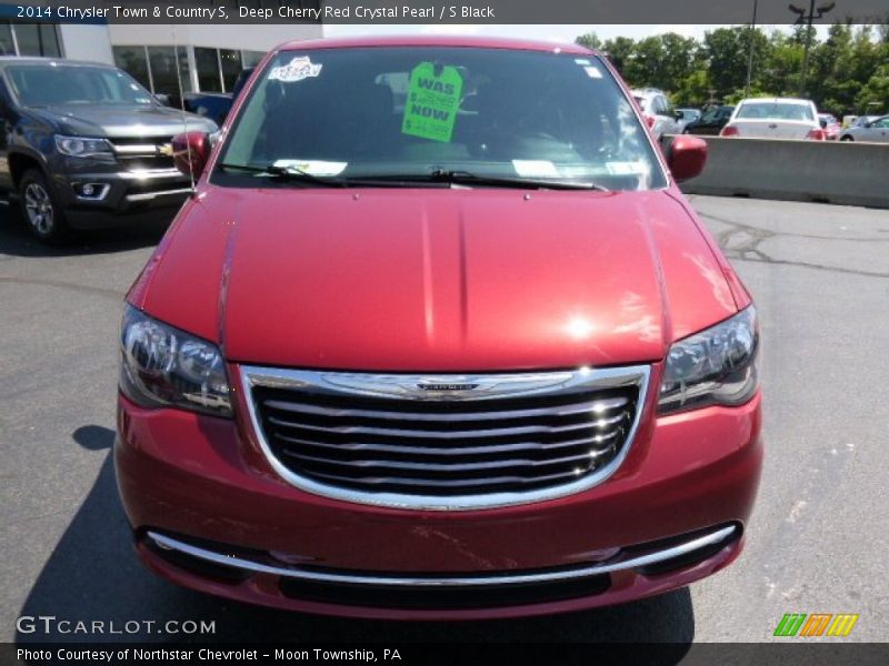 Deep Cherry Red Crystal Pearl / S Black 2014 Chrysler Town & Country S