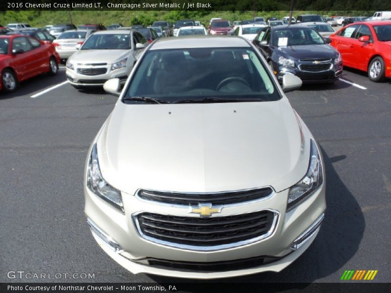 Champagne Silver Metallic / Jet Black 2016 Chevrolet Cruze Limited LT