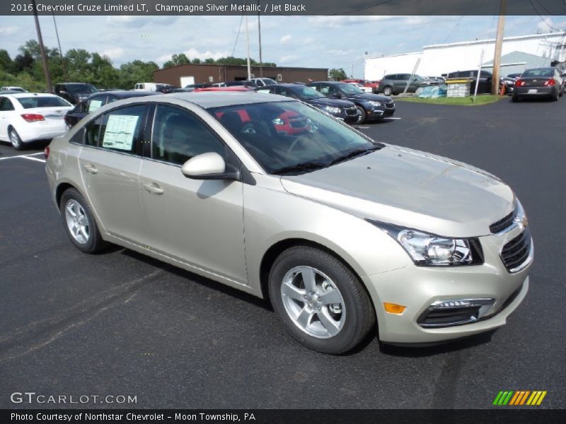 Champagne Silver Metallic / Jet Black 2016 Chevrolet Cruze Limited LT