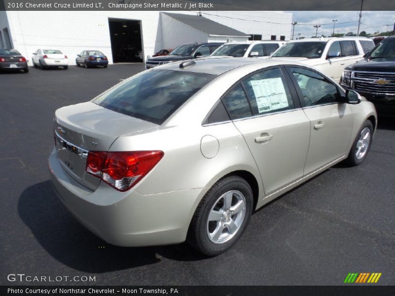 Champagne Silver Metallic / Jet Black 2016 Chevrolet Cruze Limited LT