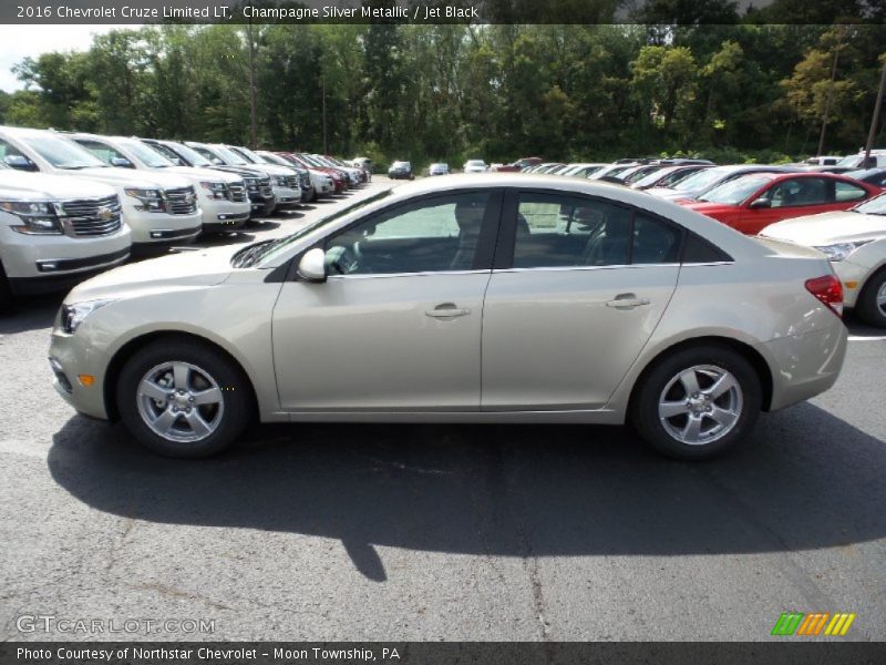 Champagne Silver Metallic / Jet Black 2016 Chevrolet Cruze Limited LT