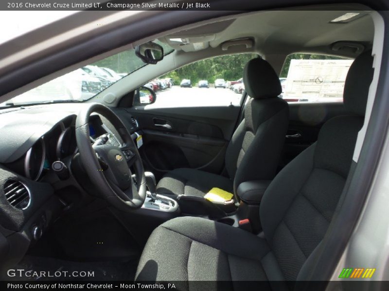 Champagne Silver Metallic / Jet Black 2016 Chevrolet Cruze Limited LT