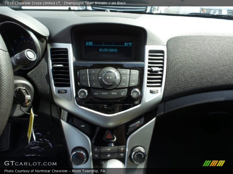 Champagne Silver Metallic / Jet Black 2016 Chevrolet Cruze Limited LT