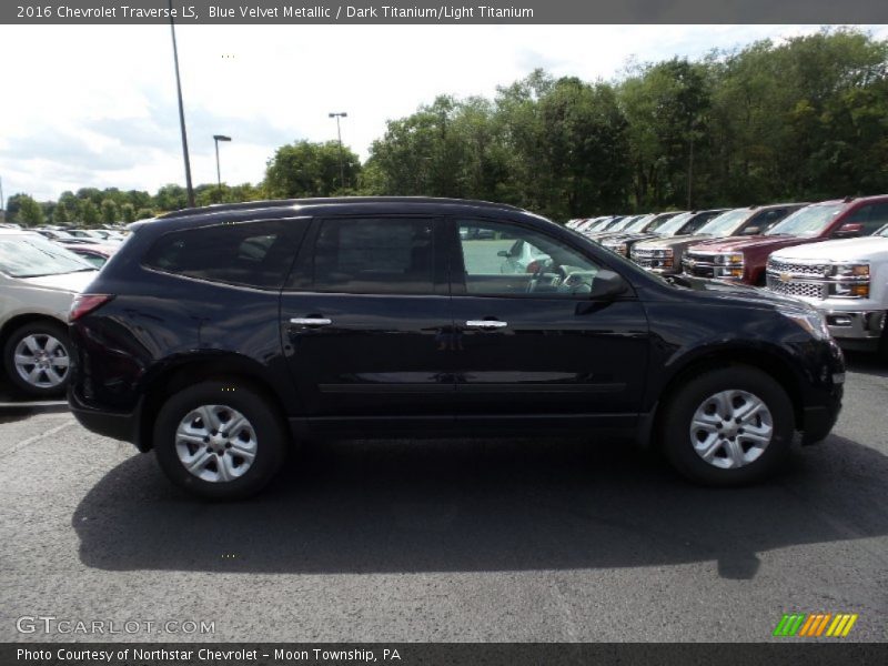 Blue Velvet Metallic / Dark Titanium/Light Titanium 2016 Chevrolet Traverse LS