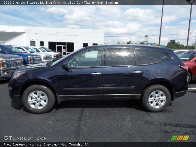 Blue Velvet Metallic / Dark Titanium/Light Titanium 2016 Chevrolet Traverse LS