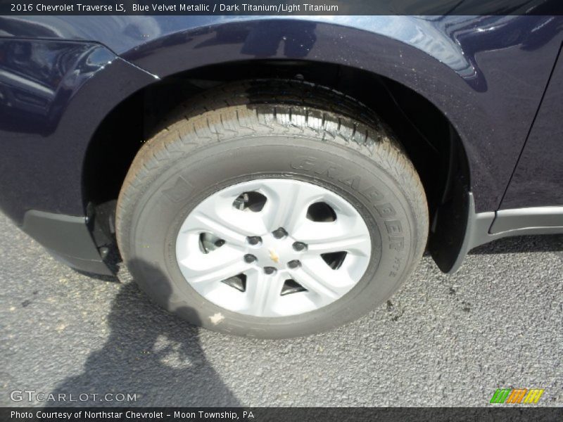 Blue Velvet Metallic / Dark Titanium/Light Titanium 2016 Chevrolet Traverse LS