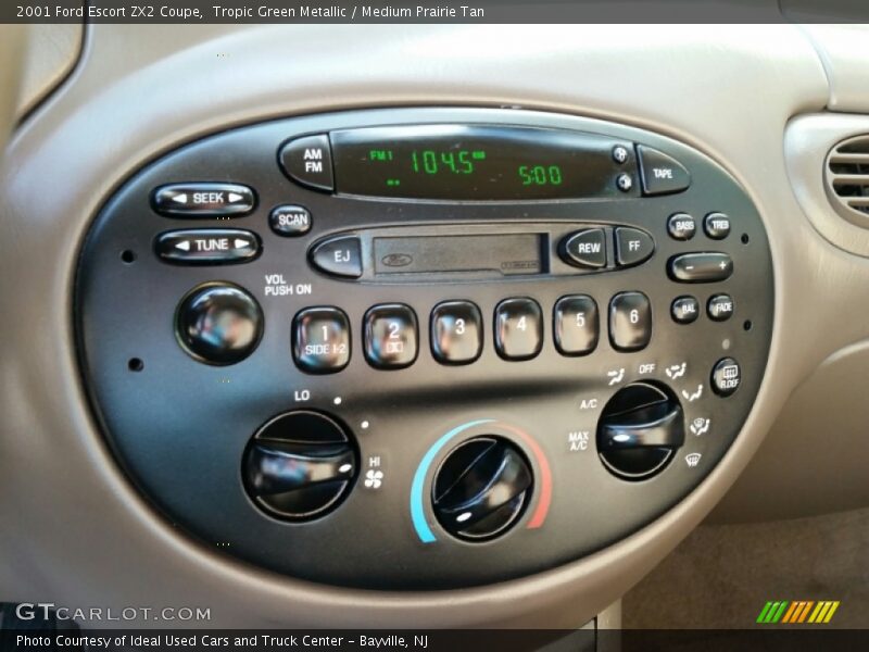 Tropic Green Metallic / Medium Prairie Tan 2001 Ford Escort ZX2 Coupe