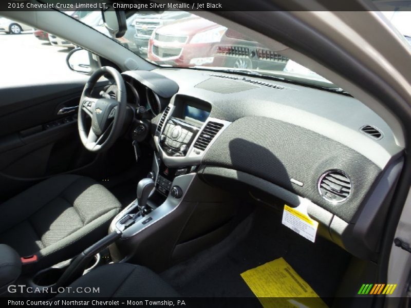 Champagne Silver Metallic / Jet Black 2016 Chevrolet Cruze Limited LT