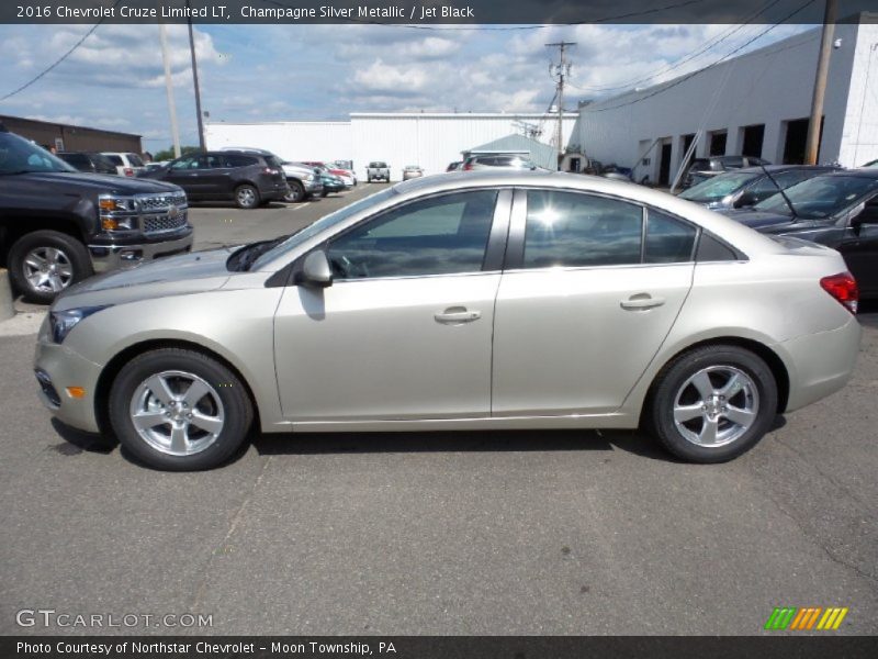 Champagne Silver Metallic / Jet Black 2016 Chevrolet Cruze Limited LT