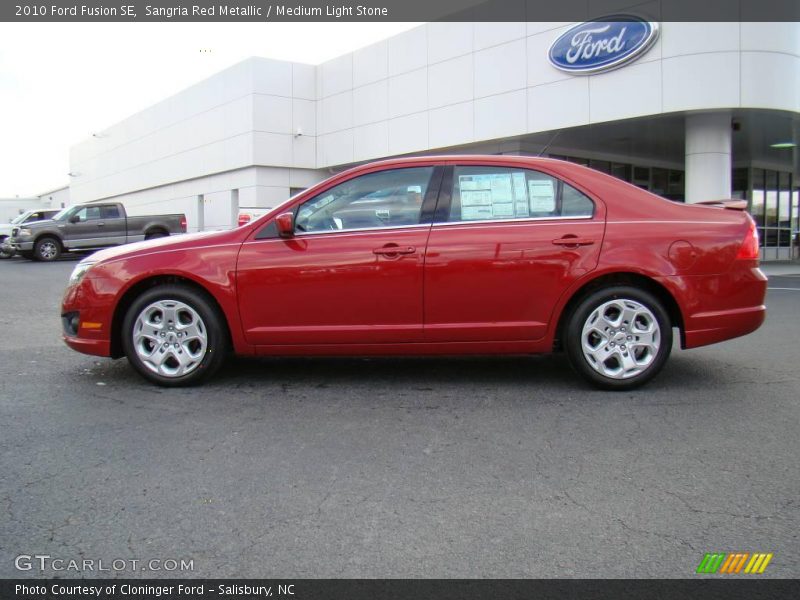 Sangria Red Metallic / Medium Light Stone 2010 Ford Fusion SE