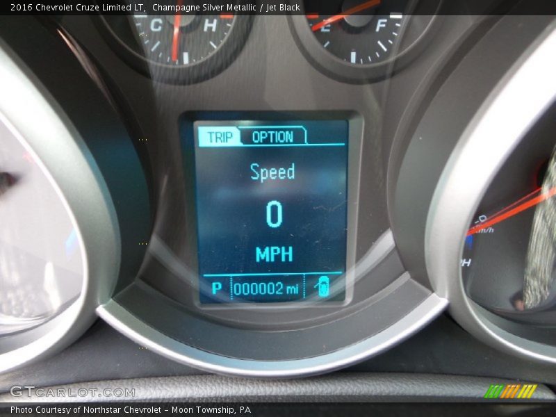 Champagne Silver Metallic / Jet Black 2016 Chevrolet Cruze Limited LT