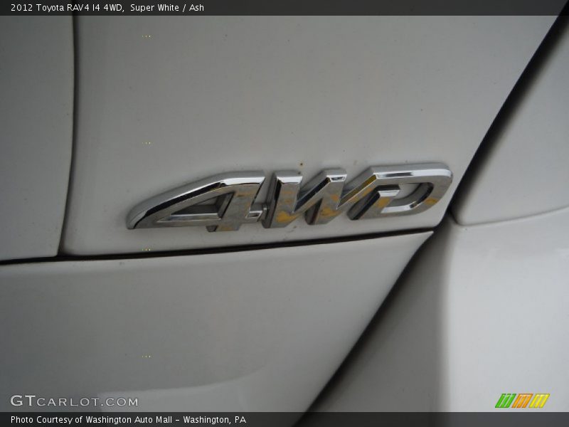 Super White / Ash 2012 Toyota RAV4 I4 4WD