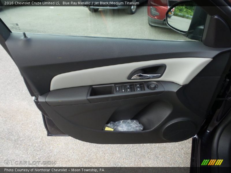 Blue Ray Metallic / Jet Black/Medium Titanium 2016 Chevrolet Cruze Limited LS