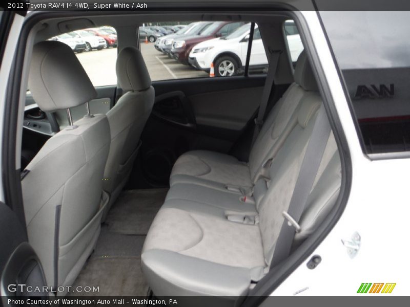 Super White / Ash 2012 Toyota RAV4 I4 4WD