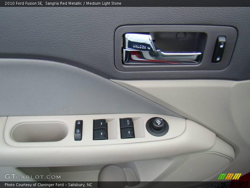 Sangria Red Metallic / Medium Light Stone 2010 Ford Fusion SE