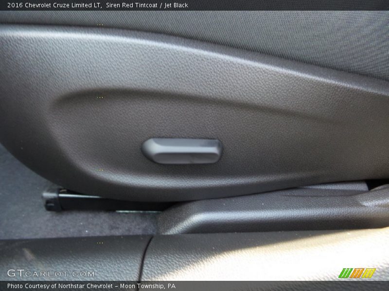 Siren Red Tintcoat / Jet Black 2016 Chevrolet Cruze Limited LT