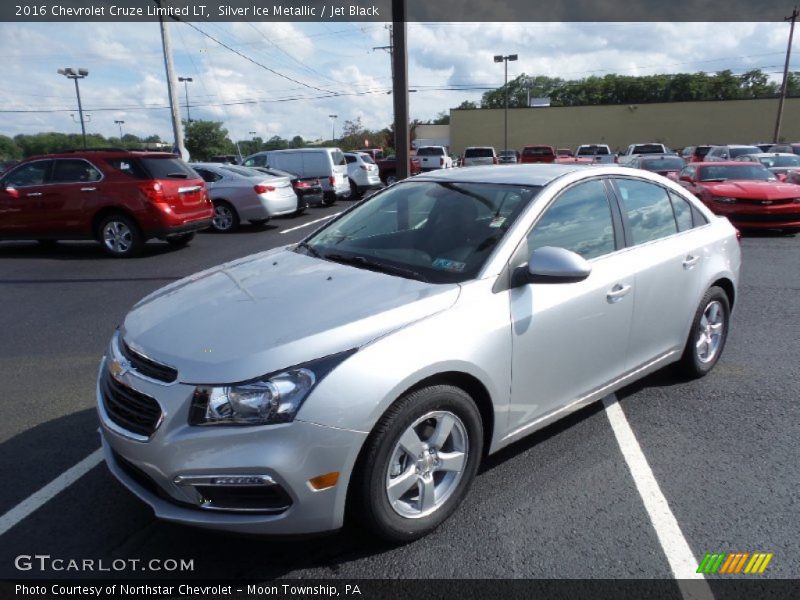 Silver Ice Metallic / Jet Black 2016 Chevrolet Cruze Limited LT