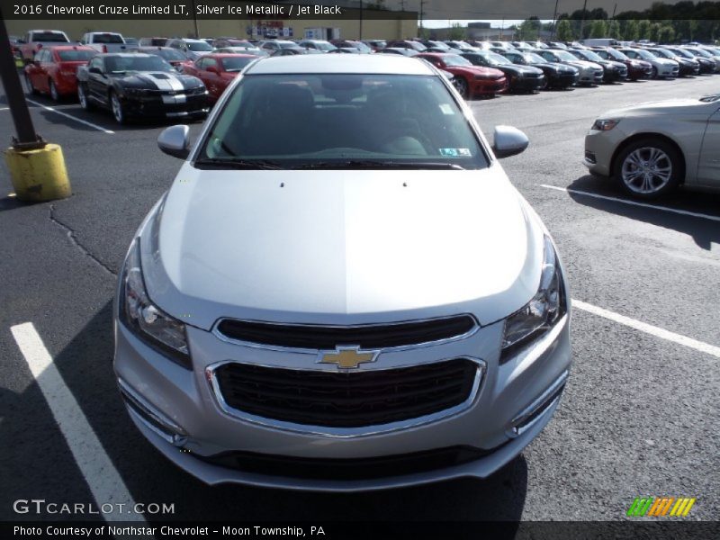 Silver Ice Metallic / Jet Black 2016 Chevrolet Cruze Limited LT