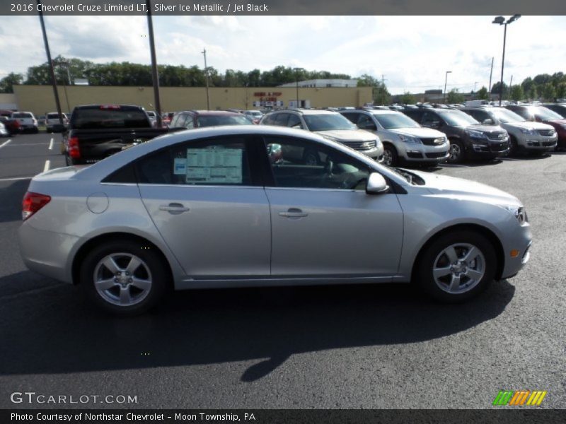 Silver Ice Metallic / Jet Black 2016 Chevrolet Cruze Limited LT