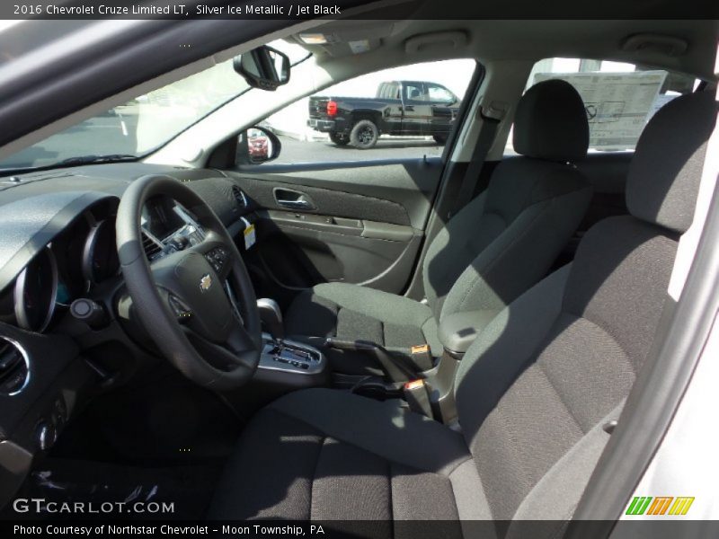 Silver Ice Metallic / Jet Black 2016 Chevrolet Cruze Limited LT