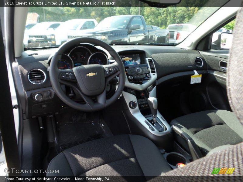 Silver Ice Metallic / Jet Black 2016 Chevrolet Cruze Limited LT