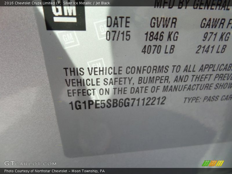 Silver Ice Metallic / Jet Black 2016 Chevrolet Cruze Limited LT