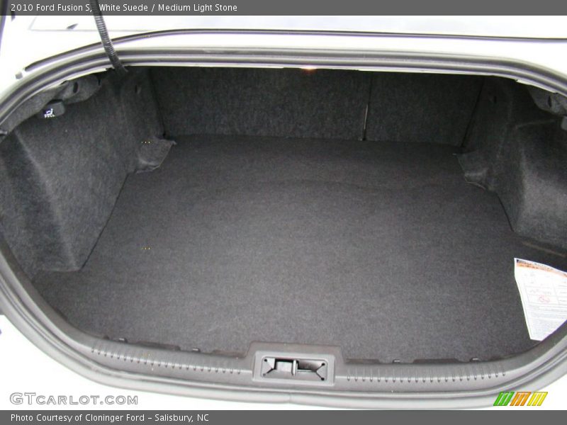 White Suede / Medium Light Stone 2010 Ford Fusion S