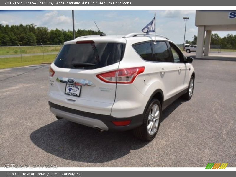 White Platinum Metallic / Medium Light Stone 2016 Ford Escape Titanium