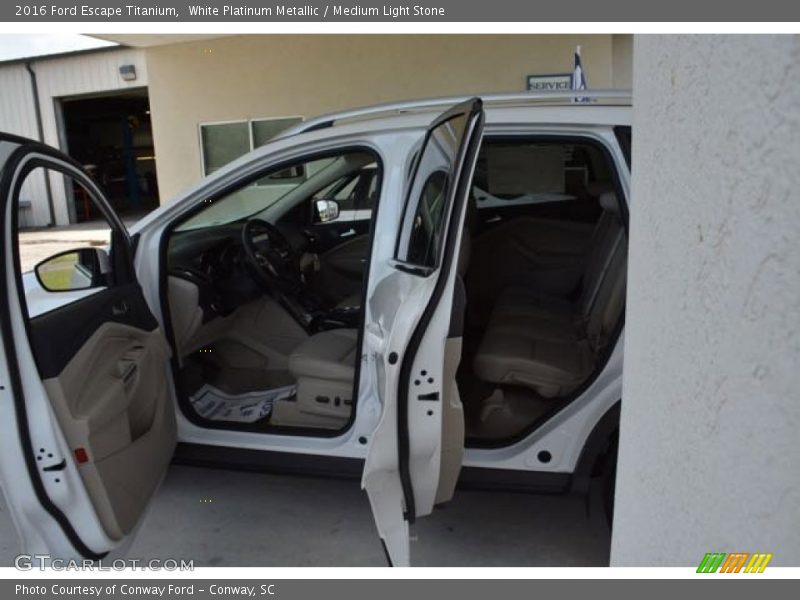 White Platinum Metallic / Medium Light Stone 2016 Ford Escape Titanium